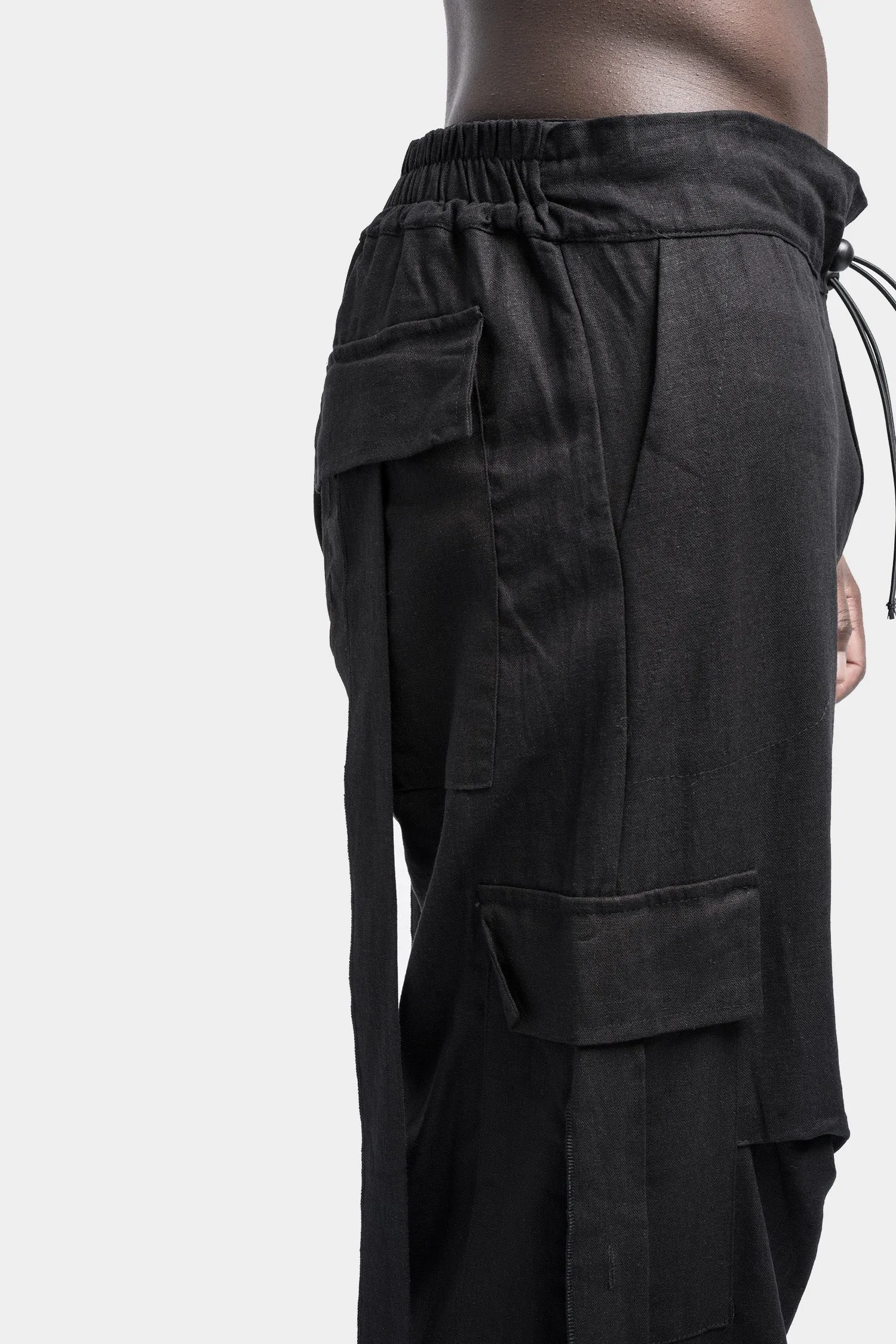 Relaxed cargo pocket trousers