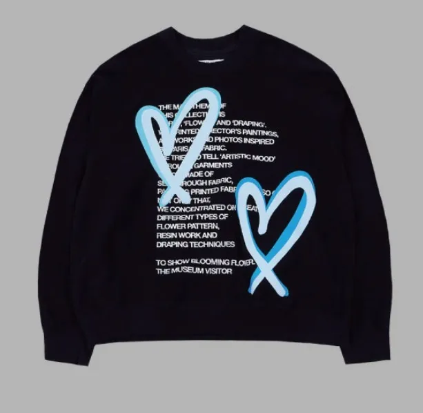 THE MUSEUM VISITOR  |Crew Neck Heart Unisex Street Style U-Neck Bi-color