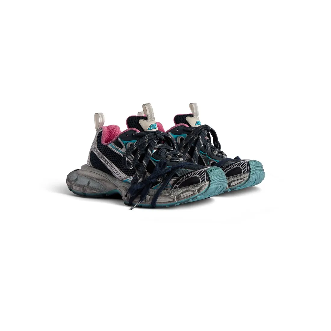      Women's 3xl Sneaker  in Grey/blue/pink 